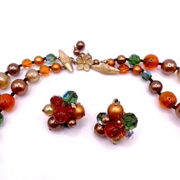 Vendome Lucite Beads Signed Autumn Tones Necklace and Clip On Earrings Set - Picture 7 of 10
